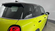 MINI Hatchback 1.5 Cooper Exclusive 5dr Auto Petrol Hatchback